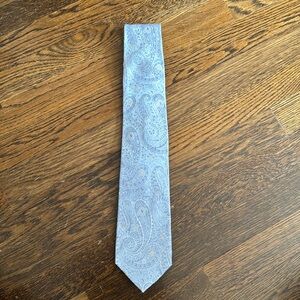 Valentino Men’s Necktie Tie Light Blue Paisley Pattern Excellent Condition